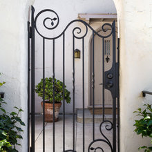 Gate
