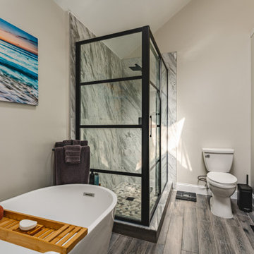 Linda's Bathroom