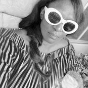 Liz Piri's photo