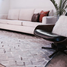 Accent Rugs/Ottomans/Coffee Tables