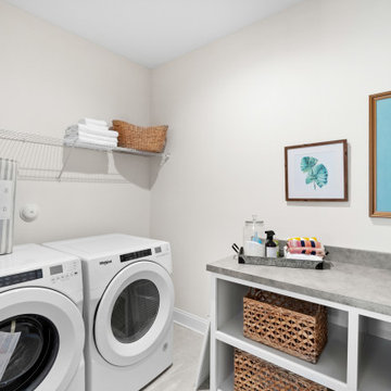 Cosby Village - Franklin Townhome - Laundry Room