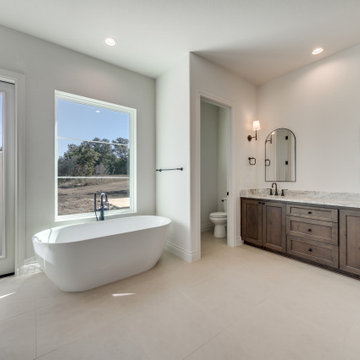 Spanish: 3,430 ft², 4 BR/3.5 BA/1 ST