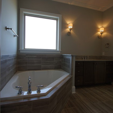 Bathroom/Laundry Room