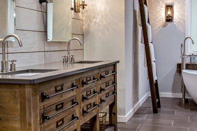 Inspiration for an industrial bathroom remodel in Detroit