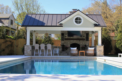 Elegant pool photo in Richmond