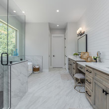 Pineland Master Bath