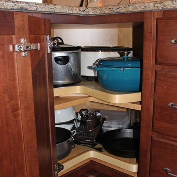 Kitchen Design: StarMark Cabinetry in Maple, Cambria Quartz Counter