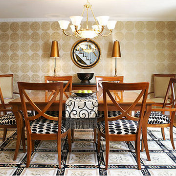 Classic elegance with a touch of playful sophistication