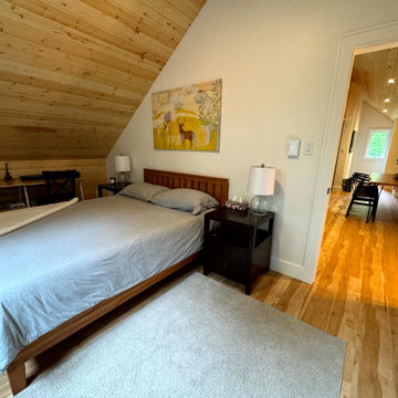 Cottage Garage with loft in the Muskoka Lakes Region
