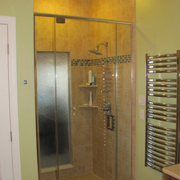 Bath with rain glass in shower