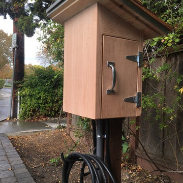 Tester charging station