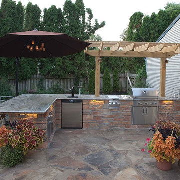 How a 1799 farmhouse got an outdoor update