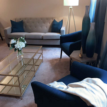 STAGE TO RENT. Staging of the living room