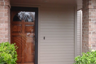 Example of a classic home design design in Dallas
