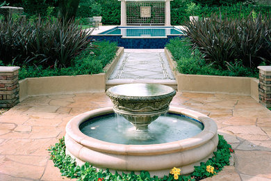 Photo of a mediterranean landscaping in San Francisco.