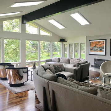 Modern Lake House Living
