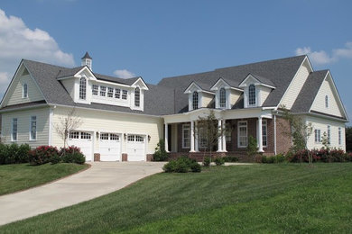 Elegant exterior home photo in Louisville