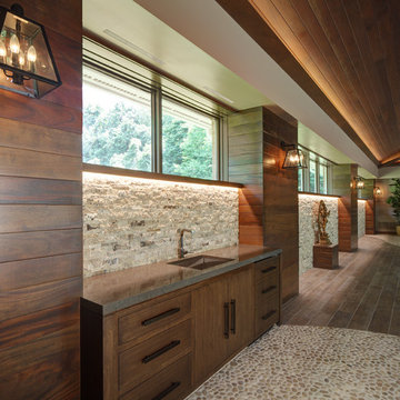Tranquil Pool House