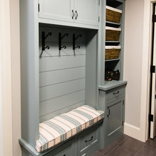 mudroom