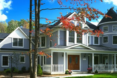 Arts and crafts exterior home photo in Cincinnati