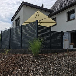 Privacy Screen on Escaprment - Home Fencing And Gates