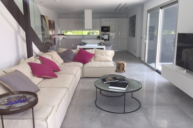 Inspiration for a modern living room in Alicante-Costa Blanca.