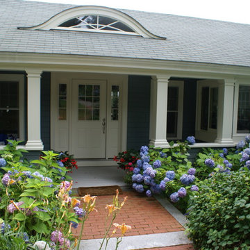 Guest entrance planting