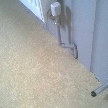 Marmoleum Flooring Installation to a Bathroom