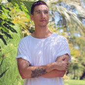 Eli Sabah's photo
