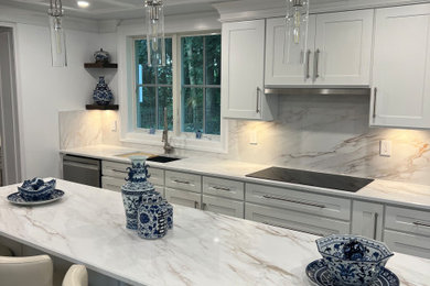 Kitchen photo in New York