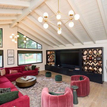 Red Hill Bathroom and Living Room