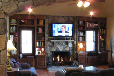Transitional home design photo in Seattle