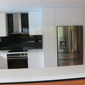 Custom Kitchen Engadine