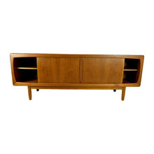 CREDENZA