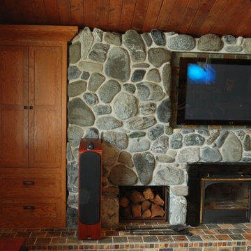 Tech Savvy River Home