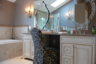 Bathroom photo in Other