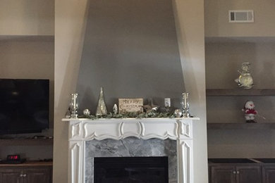 Living room - traditional living room idea in Orange County