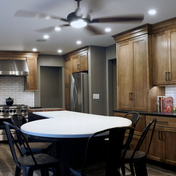 Mid-size Kitchen with Island Table
