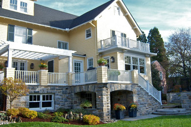 Mid-sized arts and crafts exterior home photo in Baltimore