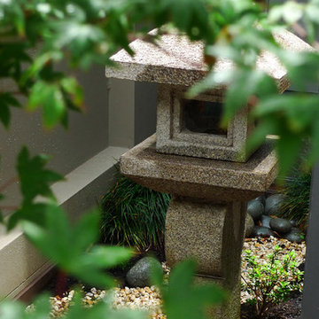 Modern Asian Courtyard