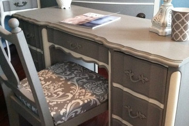 Example of an eclectic home office design in DC Metro