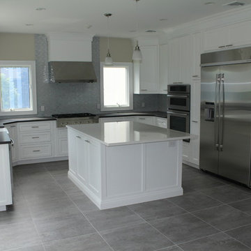 Modern Kitchens & Baths