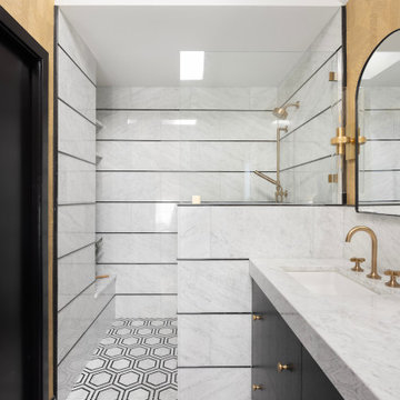 Geometric Bathroom Escape