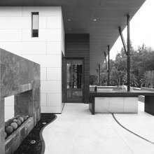 lounge area/ entrence area