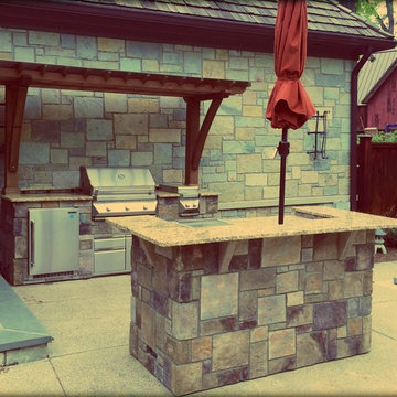 Outdoor Kitchen and Matching Bar
