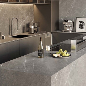 PORCELAIN SLABS IN BATHROOM