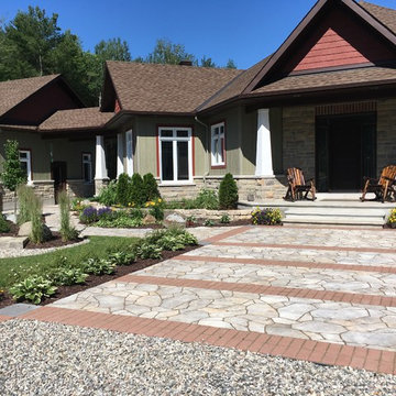 Front yard pavers detail
