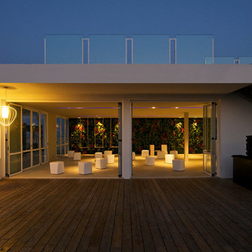 Movida Beach, Seaside