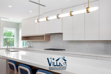 Kitchen - kitchen idea in Miami