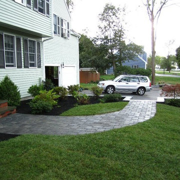 Foundation Planting with Retaining Wall
